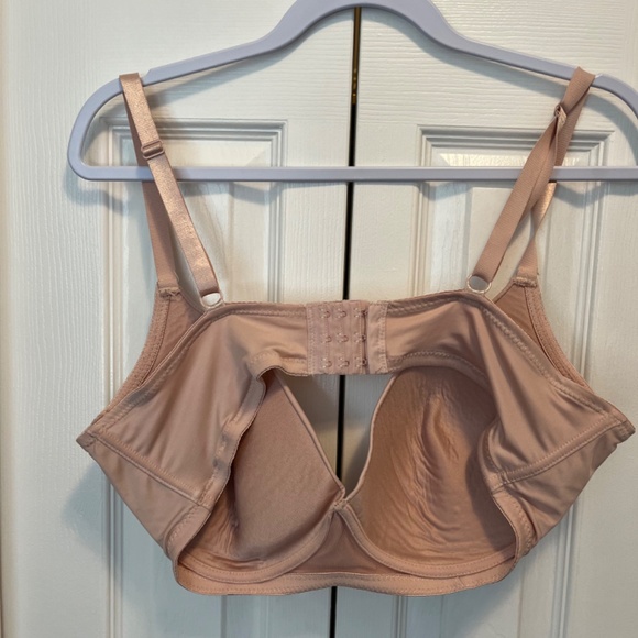 Delta Burke size 40DD bra - Picture 4 of 9